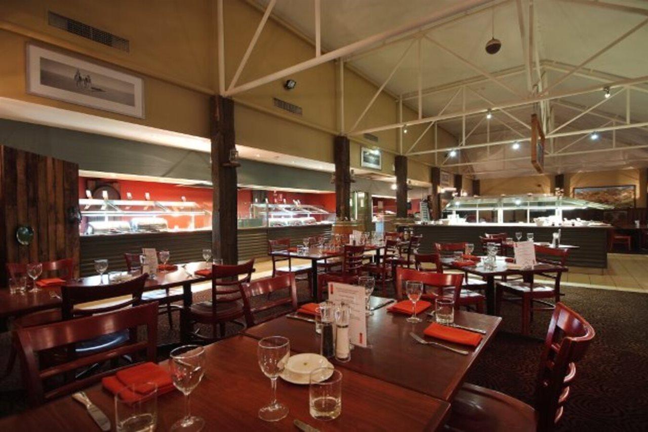 Outback Hotel Ayers Rock Exterior foto