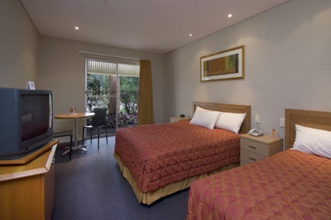 Outback Hotel Ayers Rock Exterior foto