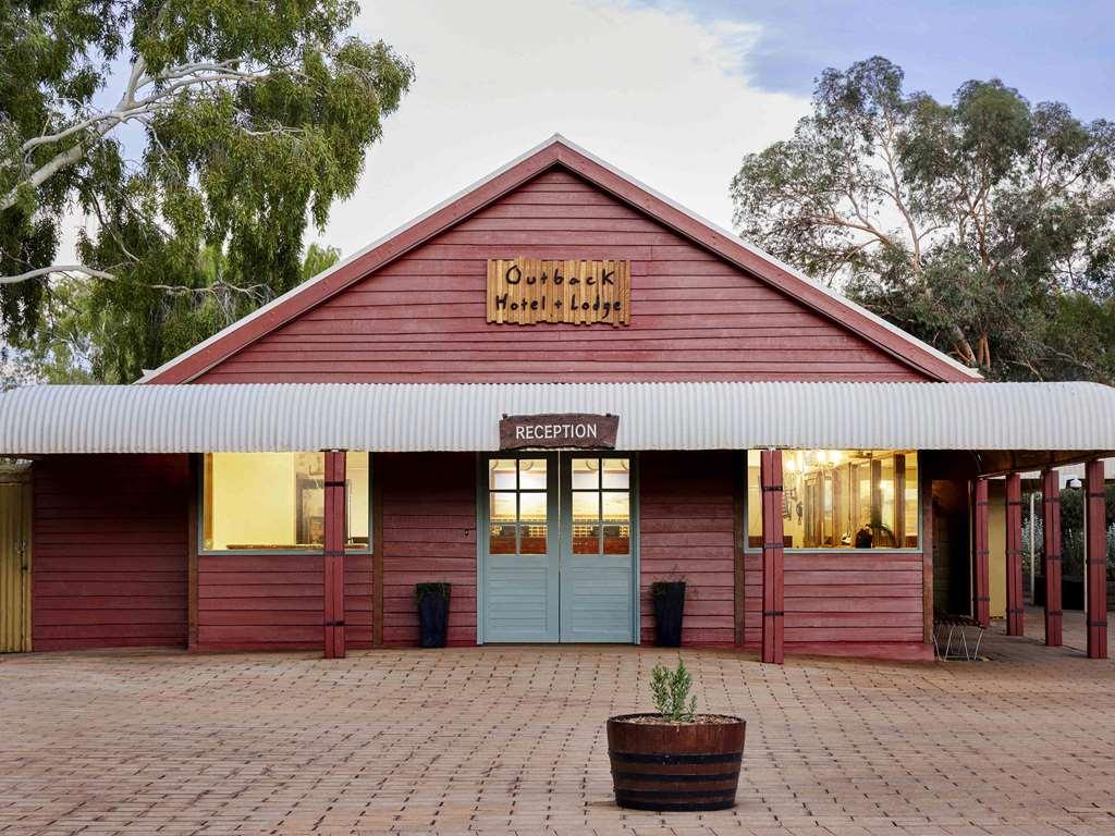 Outback Hotel Ayers Rock Exterior foto