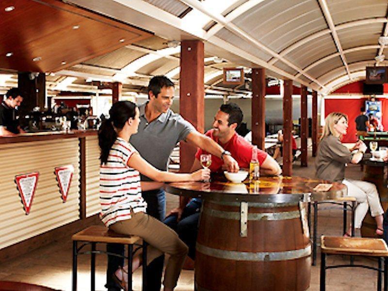 Outback Hotel Ayers Rock Restaurante foto